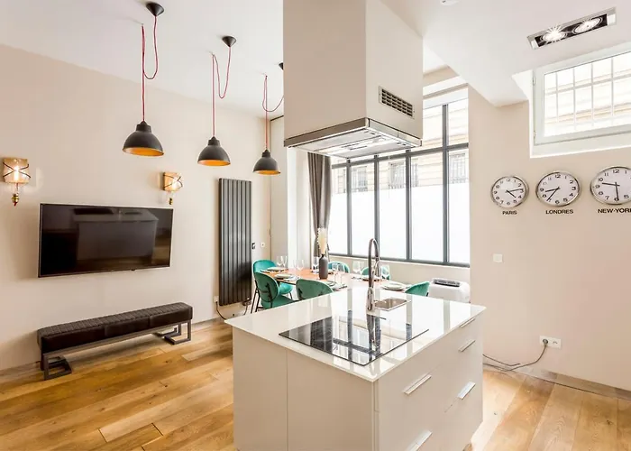 Design Et Confort Near Champs Elysees Apartman